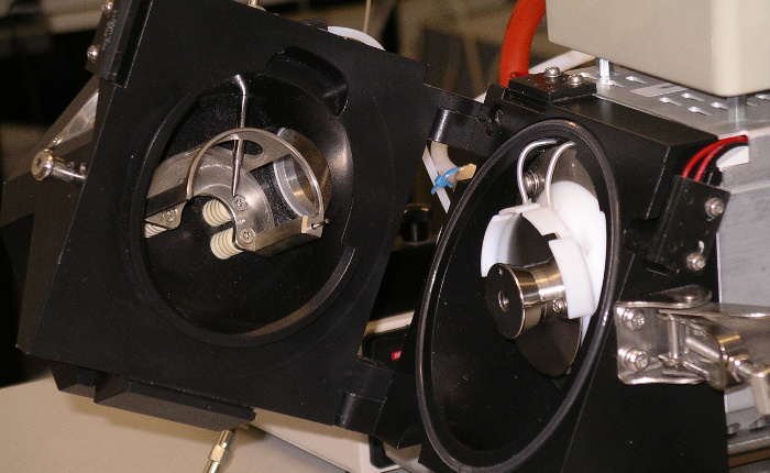 Blick auf eine ESI-Quelle eines Massenspektrometers