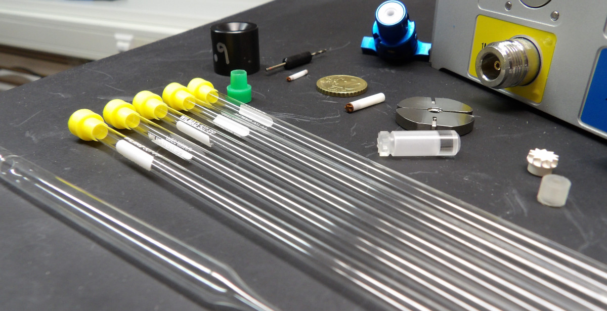 Sample tubes for liquid and solid-state NMR