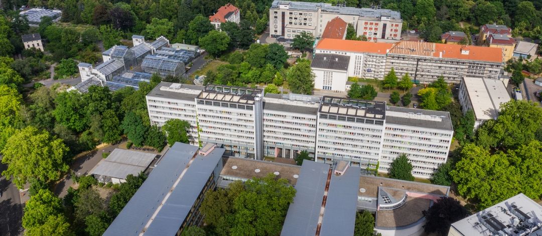 Luftaufnahme der Fakultät für Chemie und Mineralogie in der Johannisallee.