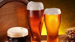 Bild von 3 Biergläser (1. Glas dunkles Bier, 2. Glas Bier, 3. Glas Weizenbier), Foto: Pixabay