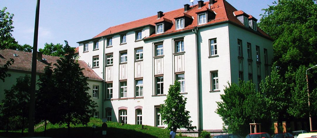 Bild des Wilhelm-Ostwald-Instituts für Physikalische und Theoretische Chemie Linnéstraße 2 Leipzig